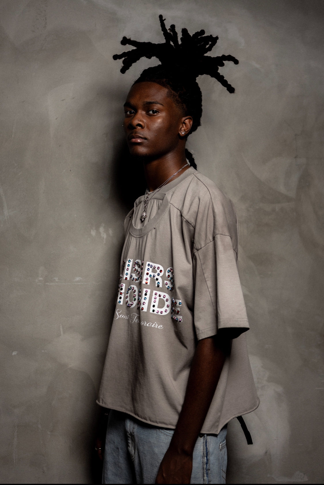 "Fumée" gem tee